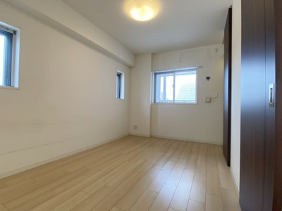 【洋室】 | アーバネックス高槻芥川 | 706号室の写真です。