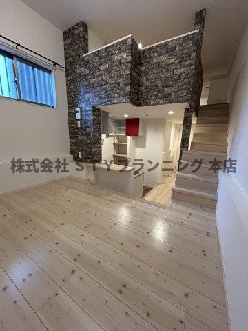 仲介手数料０円！Scottsdale(スコッツデール)の居間・リビング