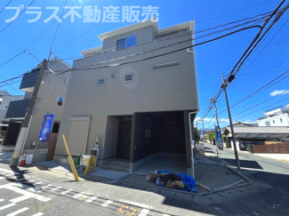 【外観】 | 現地写真。同じ物件を見るなら、プラス不動産販売にお任せ下さい。