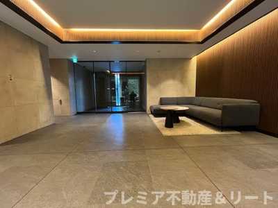 【エントランス】 | ザ・ケンジントン・レジデンス上池台