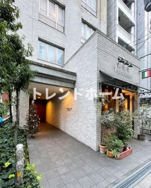 クレグラン京町堀のエントランス|選べる家電プランあり！！