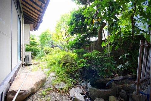 ■□旗ヶ崎売土地（上物有）□■の展望|現在の敷地南にある庭になります。