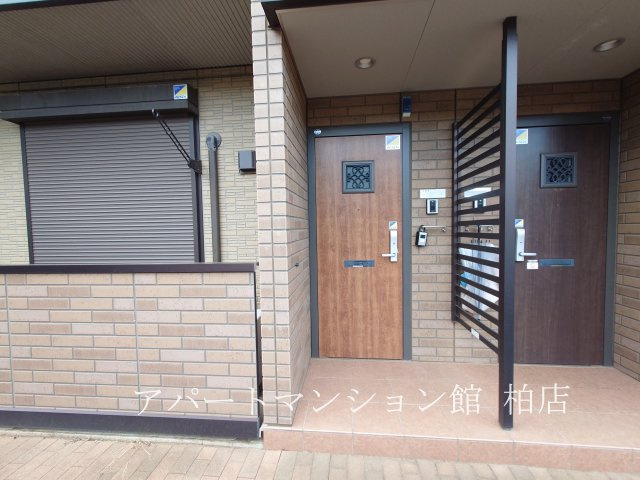 エクセレントヒルⅠ棟の玄関