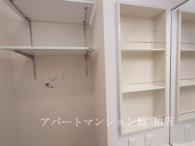 エクセレントヒルⅠ棟の収納
