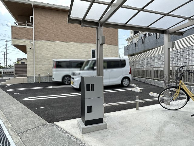 シャーメゾン四季彩Ⅱのエントランス
