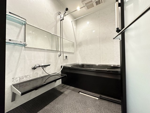 ベレオニシムラの浴室