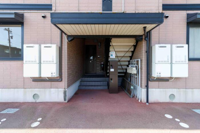 【エントランス】 | エルミタージュ