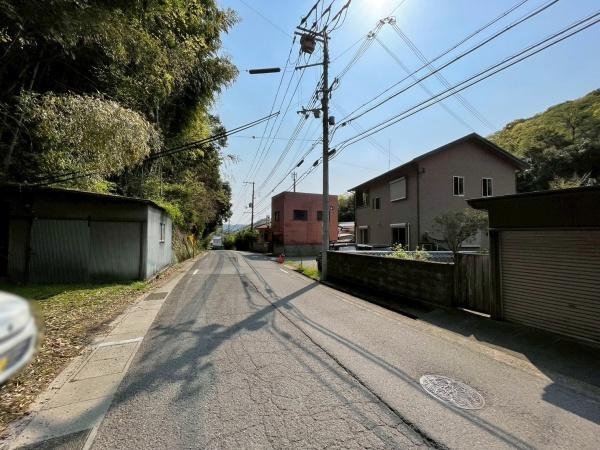 和歌山市吉里　中古戸建の前面道路含む現地写真