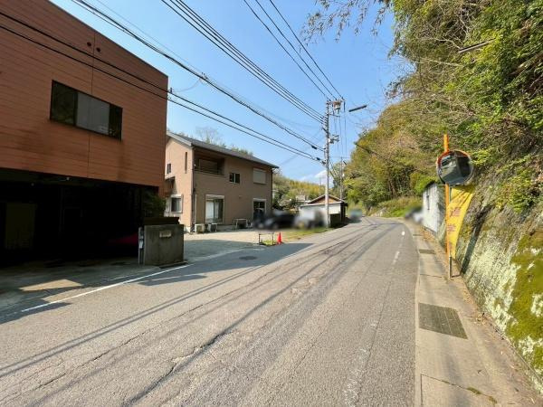 和歌山市吉里　中古戸建の前面道路含む現地写真
