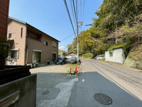 和歌山市吉里　中古戸建の前面道路含む現地写真