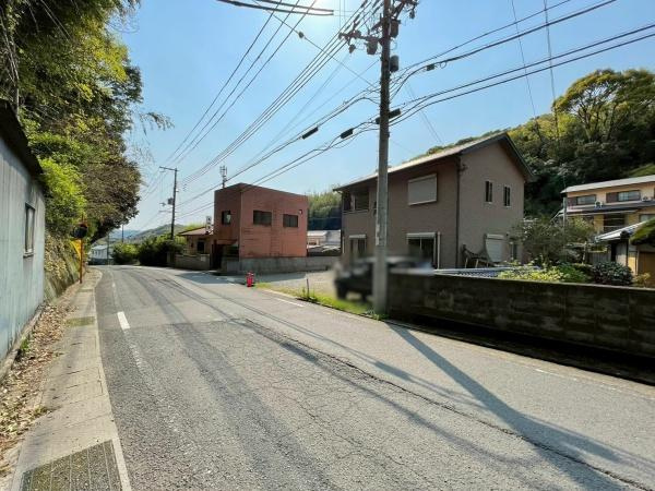 和歌山市吉里　中古戸建の前面道路含む現地写真