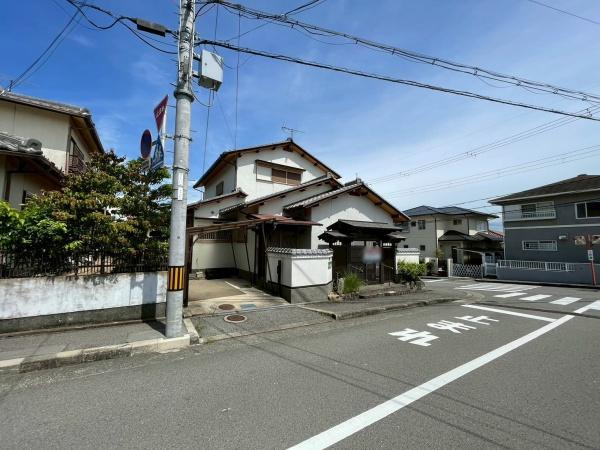 和歌山市大谷　中古戸建の前面道路含む現地写真
