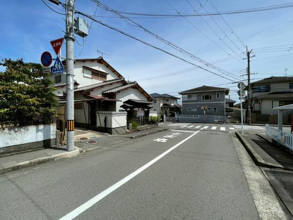 和歌山市大谷　中古戸建の前面道路含む現地写真