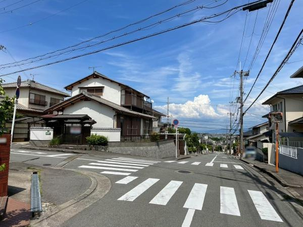 和歌山市大谷　中古戸建の前面道路含む現地写真