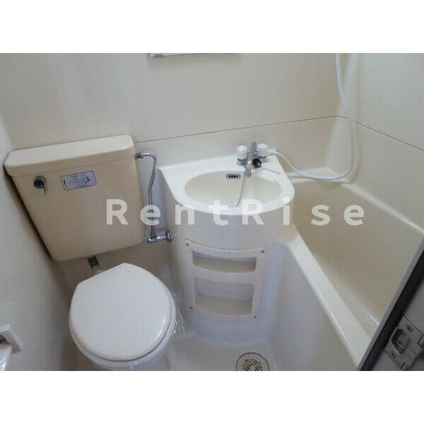 ハイツリトルパークの浴室