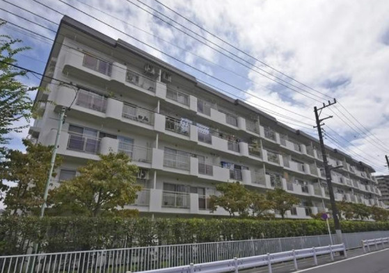 南砂一丁目エステート１号棟の外観