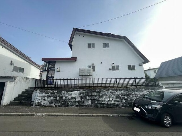 藤野3条8丁目の外観|敷地65.74坪！リフォーム素材に適した物件です♪