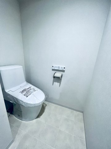 ノーブル猿江恩賜公園WESTのトイレ|温水洗浄便座付き