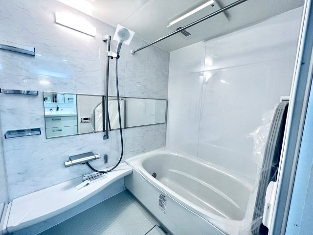 ノーブル猿江恩賜公園WESTの浴室|浴室乾燥機付き