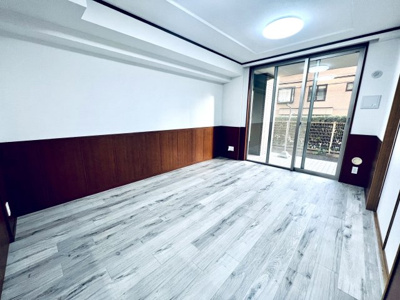 【居間・リビング】 | ノーブル猿江恩賜公園WEST | 南側テラスに面しているリビング