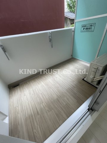 プライマル南森町パークビュー（ビガーポリス277滝川公園Ⅱ）のバルコニー