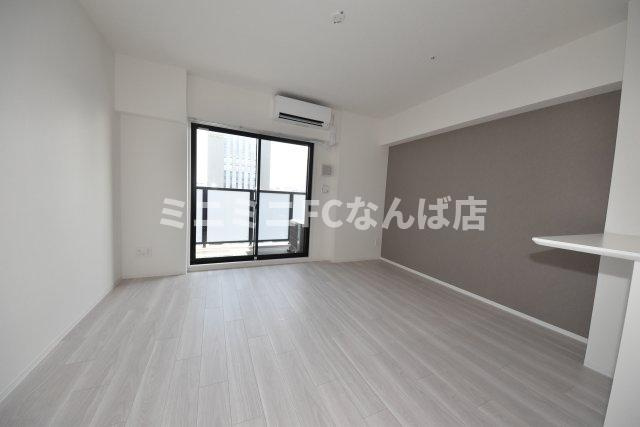 コンフォリアリヴ北浜平野町の居間・リビング