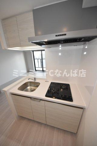 コンフォリアリヴ北浜平野町のキッチン