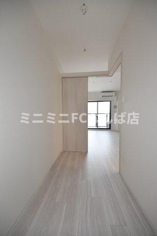 コンフォリアリヴ北浜平野町の寝室