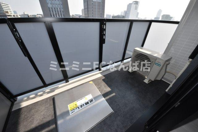 コンフォリアリヴ北浜平野町のバルコニー