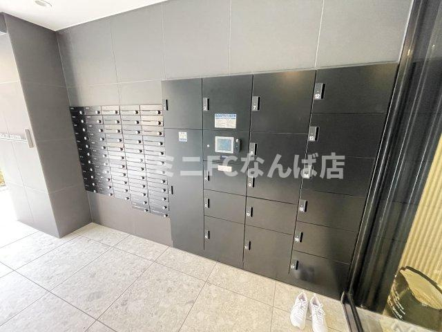 コンフォリアリヴ北浜平野町のエントランス