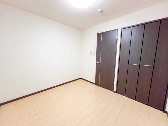 ツインフォレスト住之江Ⅱ番館の洋室