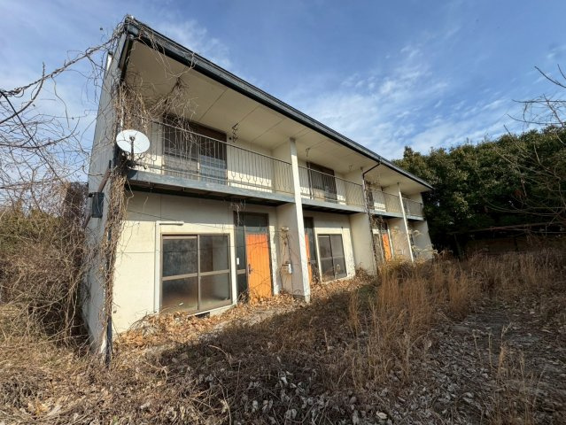 広島県竹原市　２棟アパートの外観