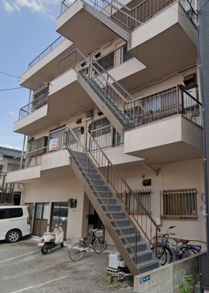 高知県高知市 一棟マンションの外観