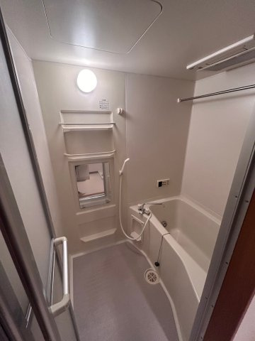 三重県名張市 ２棟一括マンションの浴室