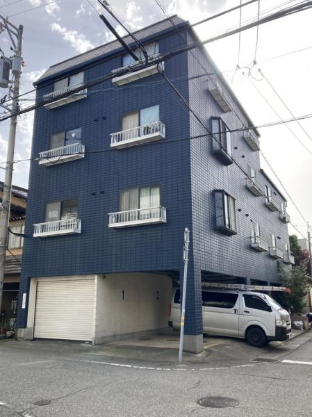 加賀市一棟マンションの外観