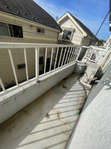 東京都小平市一棟マンションのバルコニー
