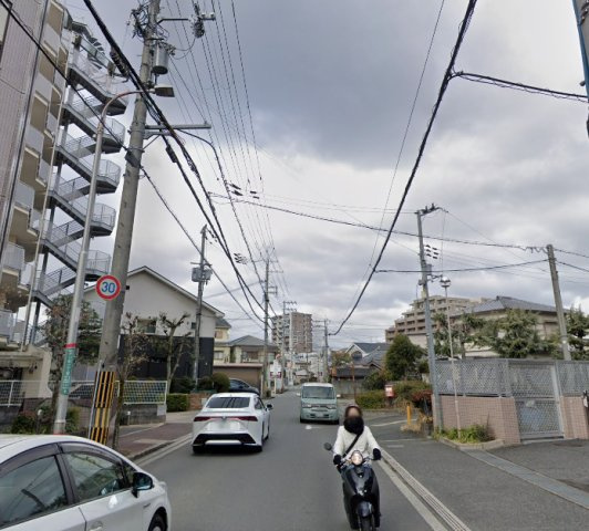 CHERRY AKUTAの周辺