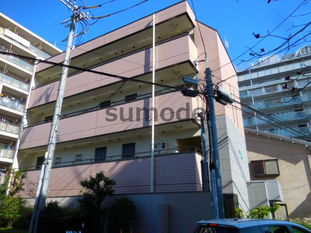 CHERRY AKUTAの外観