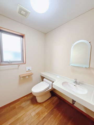 【中古戸建】前橋市天川大島町のキッチン|■トイレ