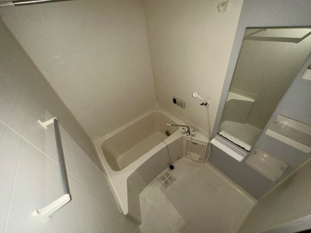 ラーゴの浴室