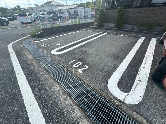 ラーゴの駐車場