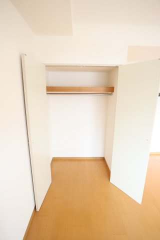 大阪市都島区善源寺町２丁目の賃貸マンションの収納