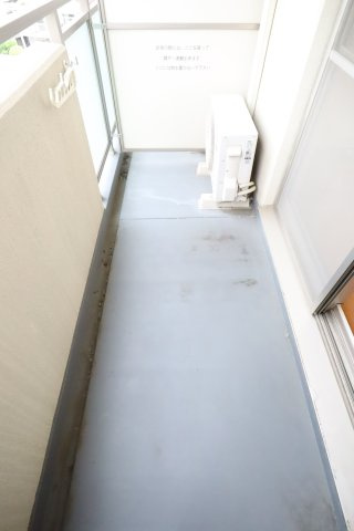 大阪市都島区善源寺町２丁目の賃貸マンションのバルコニー