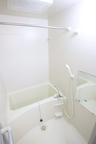 大阪市都島区善源寺町２丁目の賃貸マンションの浴室