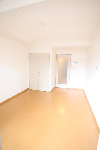 大阪市都島区善源寺町２丁目の賃貸マンションの寝室