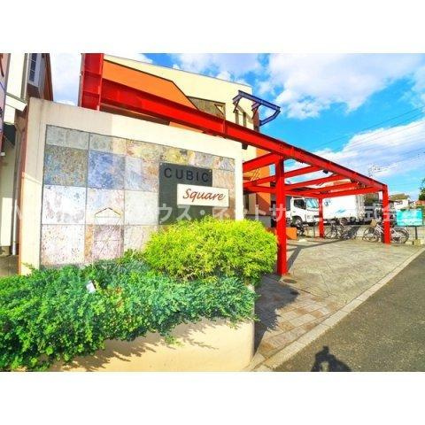 CUBIC Square のエントランス