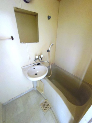 【浴室】 | クレシェンド緑ヶ丘 | シャワー付き