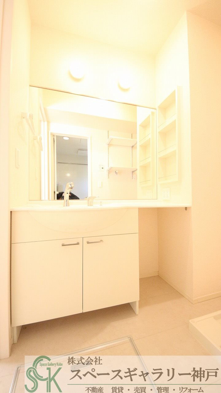 グランドソレーユ　Ⅱ棟の洗面所|※お部屋により仕様が異なる場合があります※