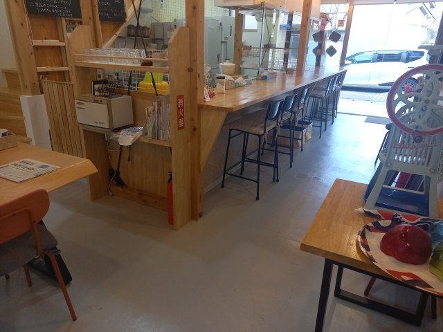 鷺山店舗の内装