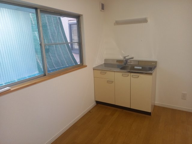 鷺山店舗のキッチン